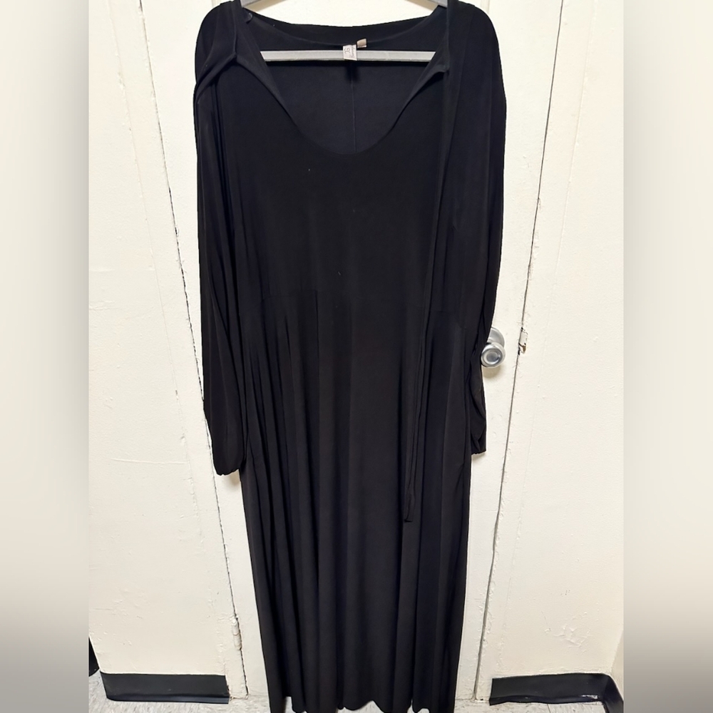 262 CG curvegirl black dress sz 30